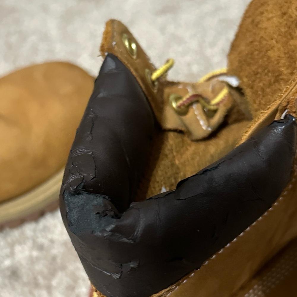 “Big Kid”-Size 4 Timberland Boots (Wheat) - Picture 6 of 9